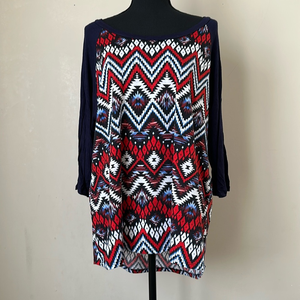 Honey and Lace Monrovia Raglan
